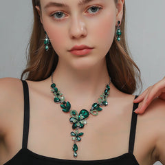 Hot-Selling Zircon Inlaid Geometric Necklace & Earrings Set Light Luxury Collarbone Chain High-End Elegant Jewelry