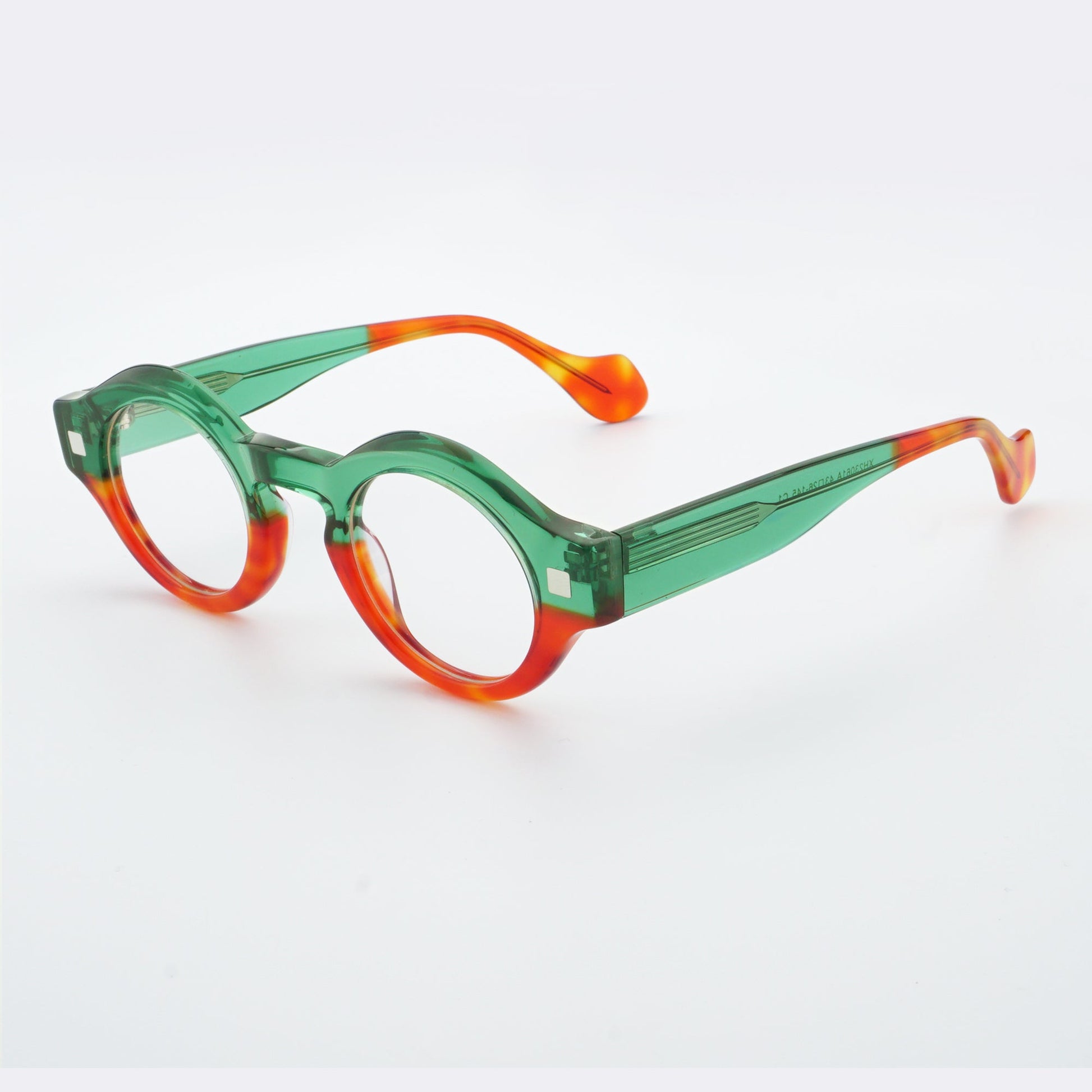 ME - DVG - 194 - MCROONS.COM