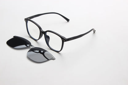 ME - DVG - 333 - MCROONS.COM