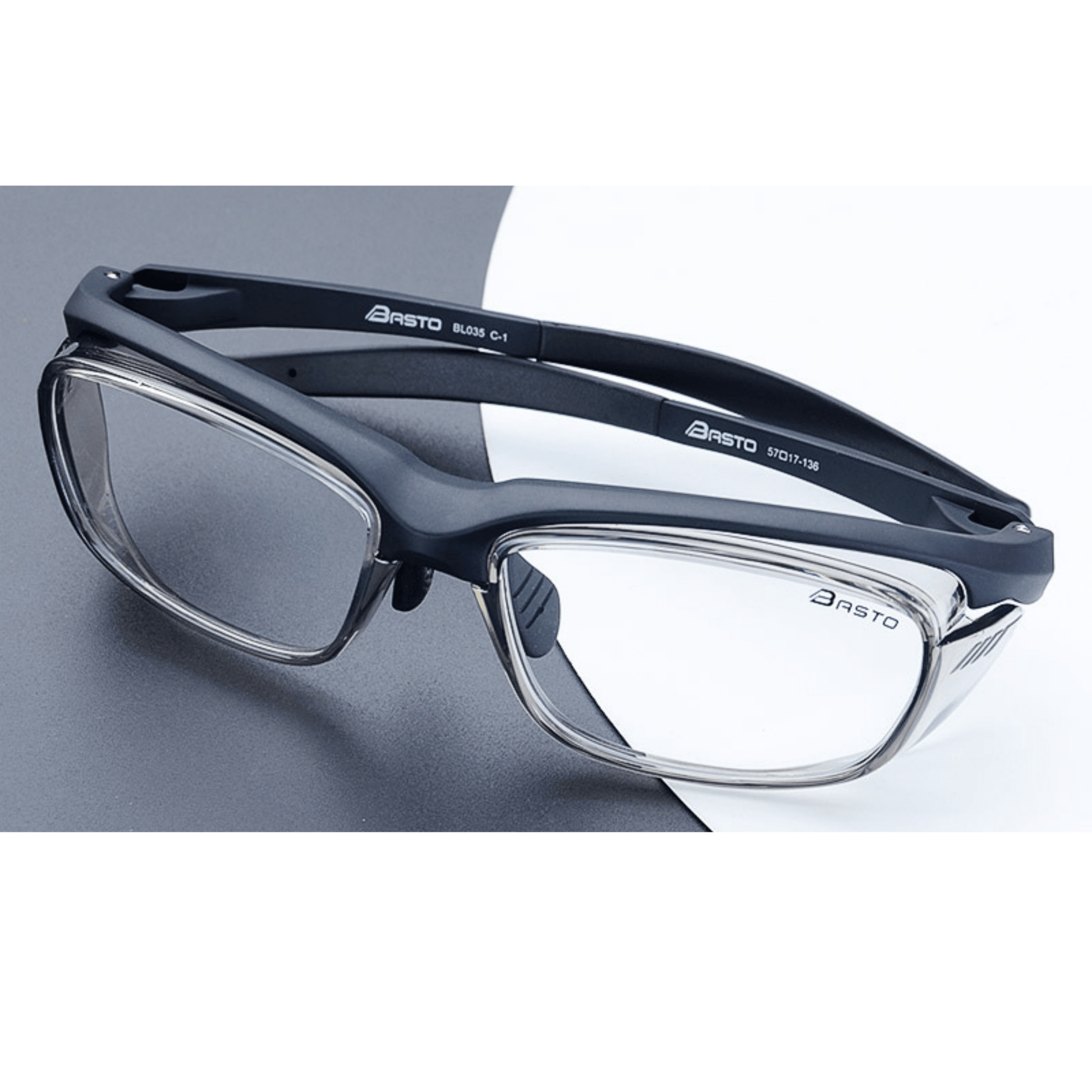 ME - GBG - 104 - MCROONS.COM