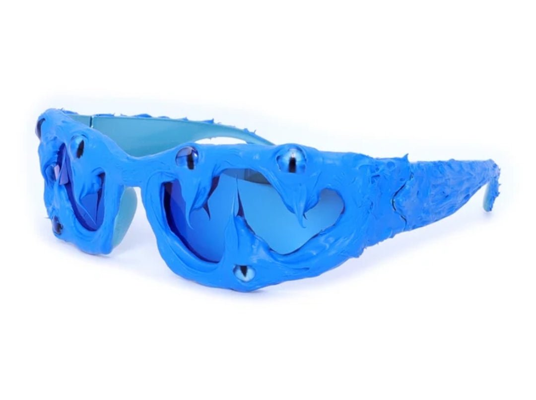 ME - YGG - 121 - MCROONS.COM