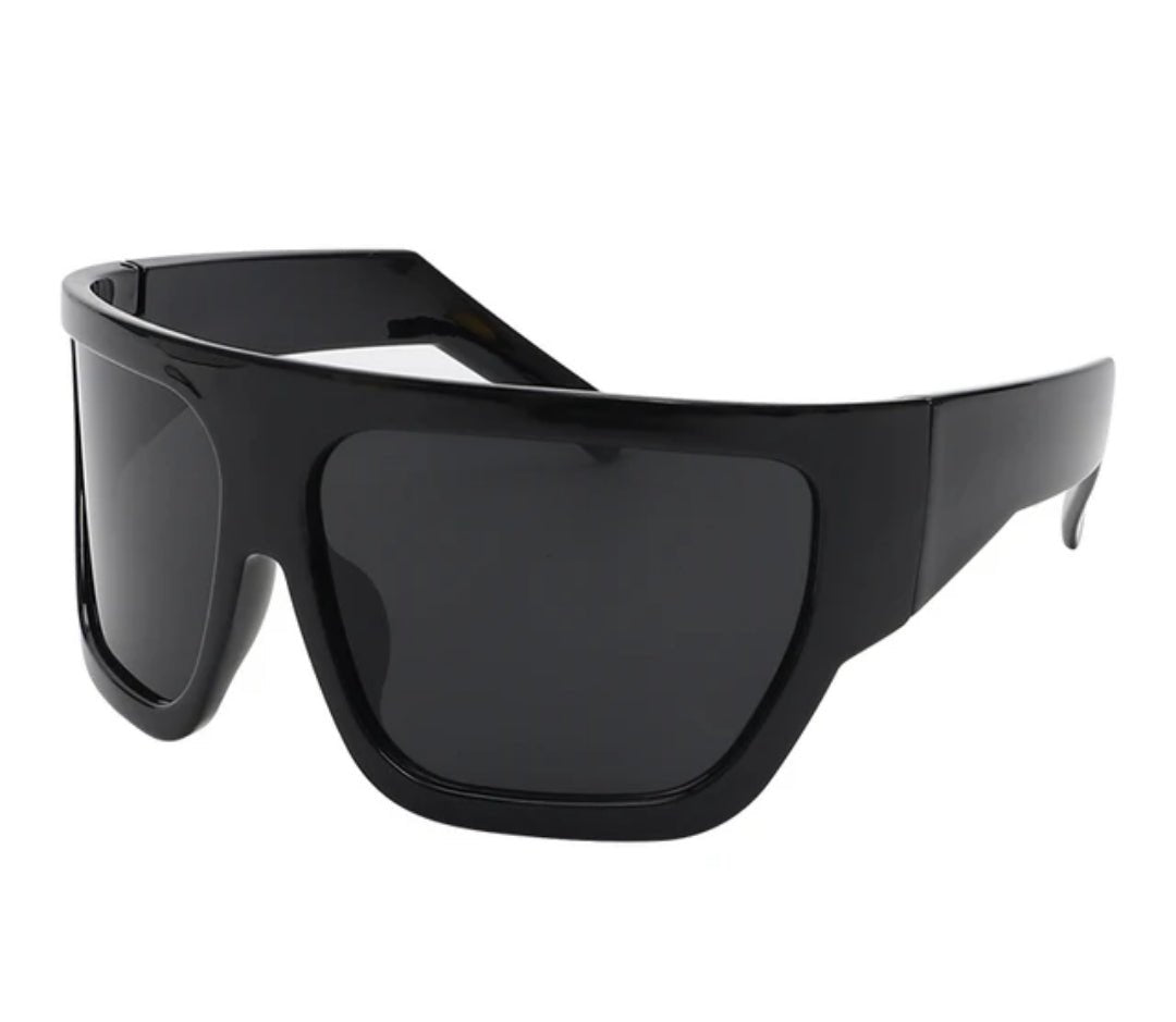 ME - YGG - 132 - MCROONS.COM