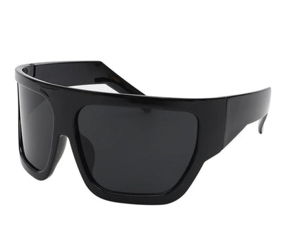 ME - YGG - 132 - MCROONS.COM