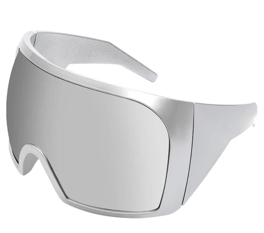 ME - YGG - 136 - MCROONS.COM