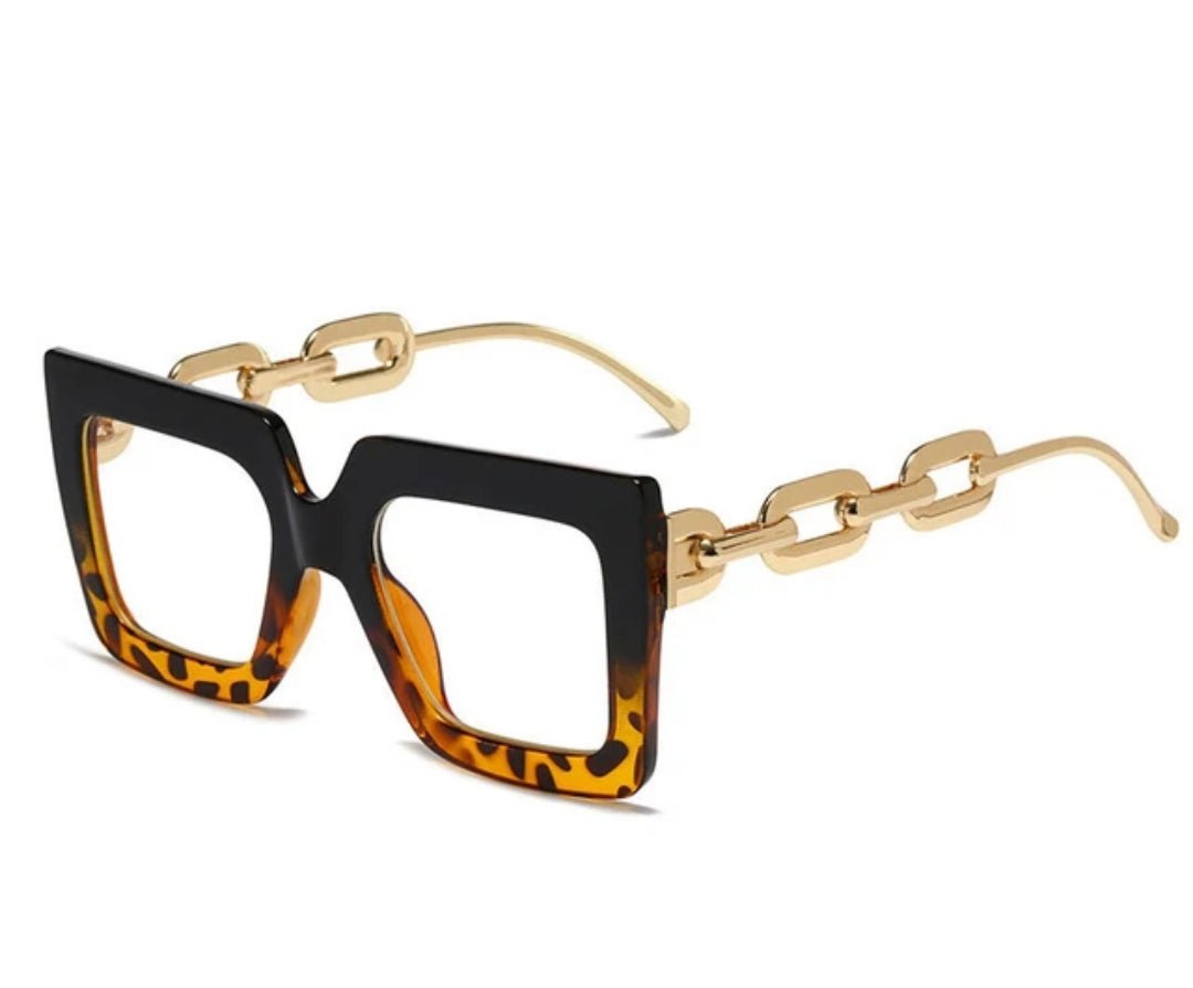 ME - YGG - 152 - MCROONS.COM