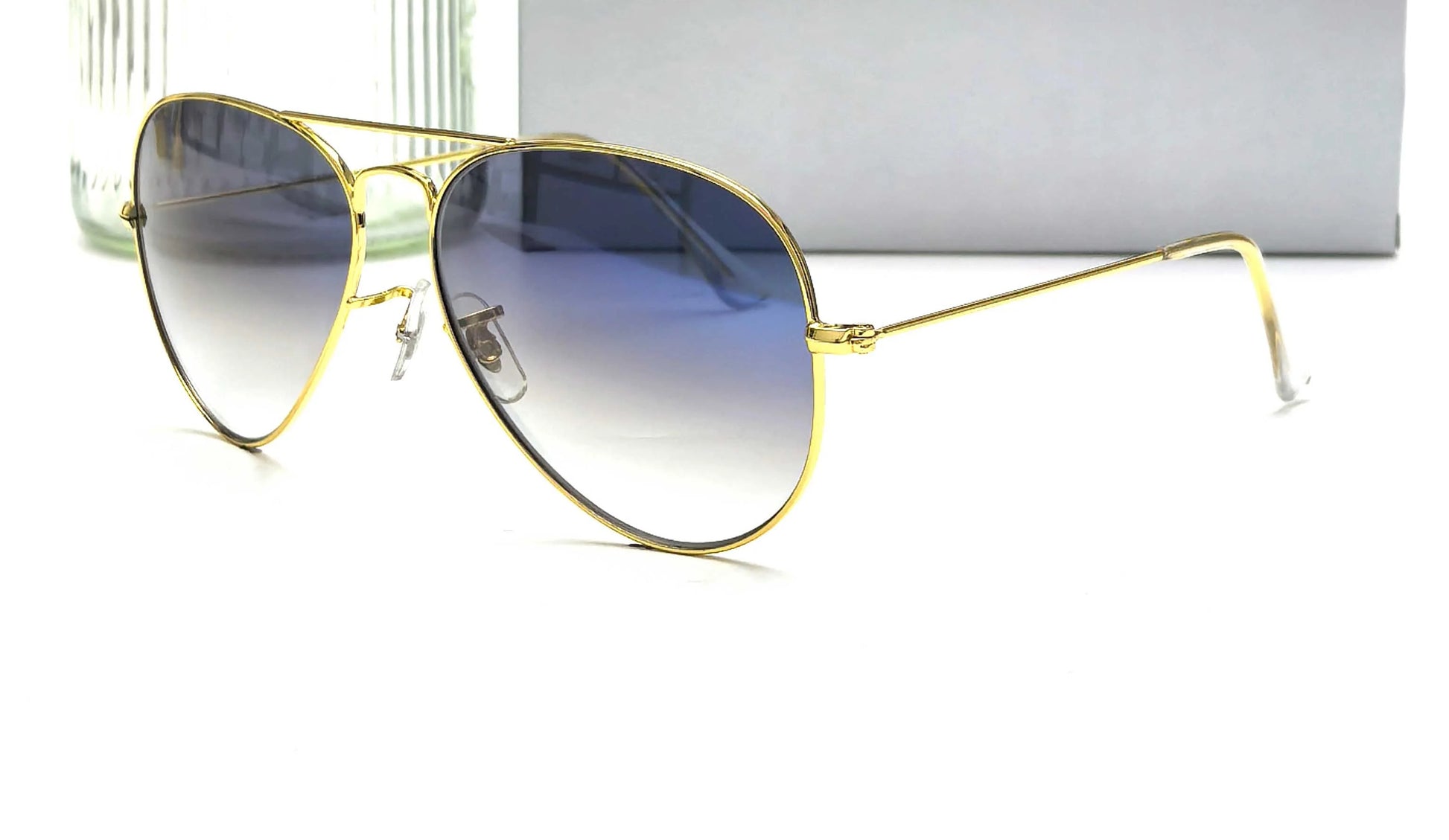 MCROONS Classic Aviator sunglasses - styled close angle, mirrored lens
